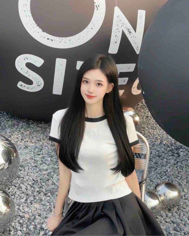 Qiqi Gallery