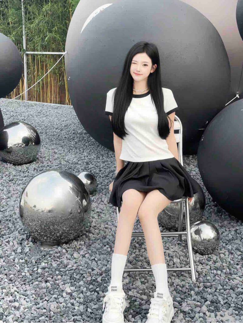 Qiqi Gallery