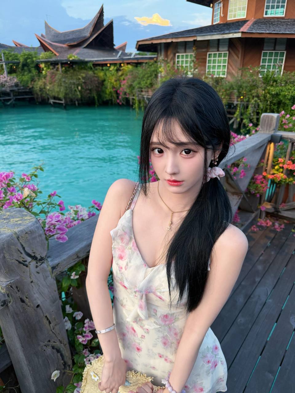 Strawberry Gallery