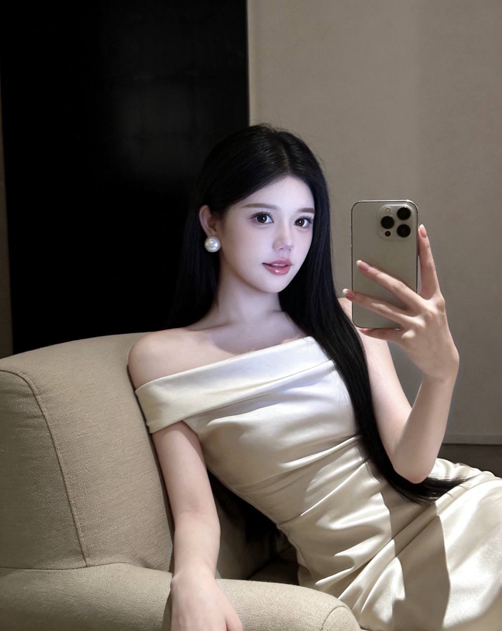 Ounixiong Gallery
